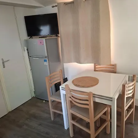 Campingplatz Mobil-home 4 Personnes 4 Etoiles Piscine *