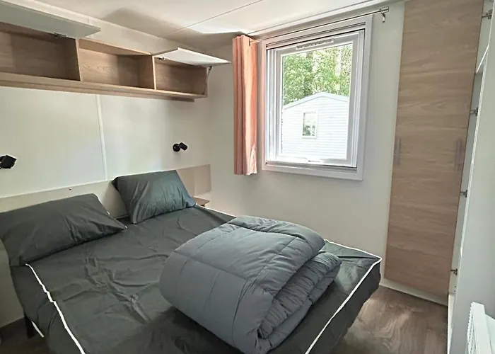 Mobil-home 4 Personnes 4 Etoiles Piscine Campingplatz *