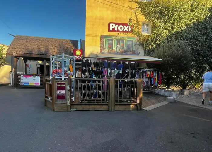 Campingplatz Mobil-home 4 Personnes 4 Etoiles Piscine *