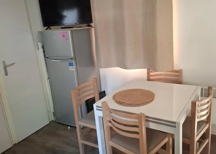Campsite Mobil-home 4 Personnes 4 Etoiles Piscine *