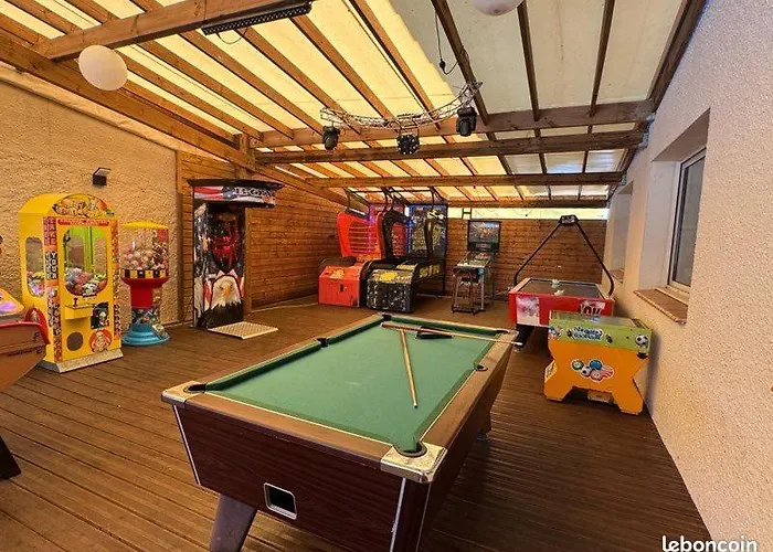 Campsite Mobil-home 4 Personnes 4 Etoiles Piscine